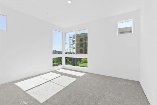 960 N Tangent Privado 305, Ontario, CA 91764