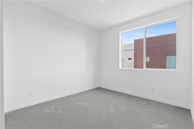 960 N Tangent Privado 305, Ontario, CA 91764