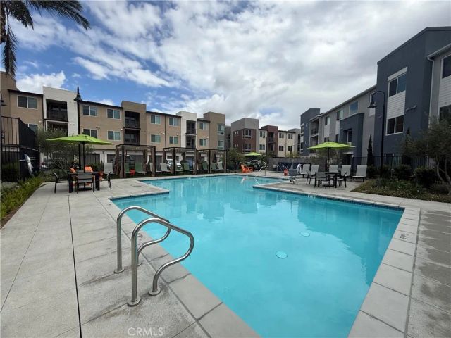 960 N Tangent Privado 305, Ontario, CA 91764
