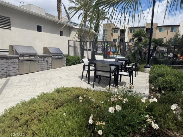 960 N Tangent Privado 305, Ontario, CA 91764