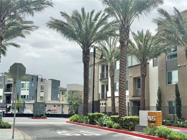 960 N Tangent Privado 305, Ontario, CA 91764
