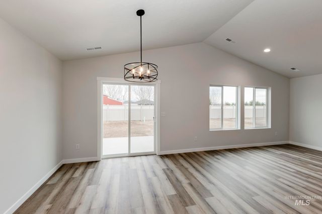5397 S Bittercreek Ave, Meridian, ID 83642