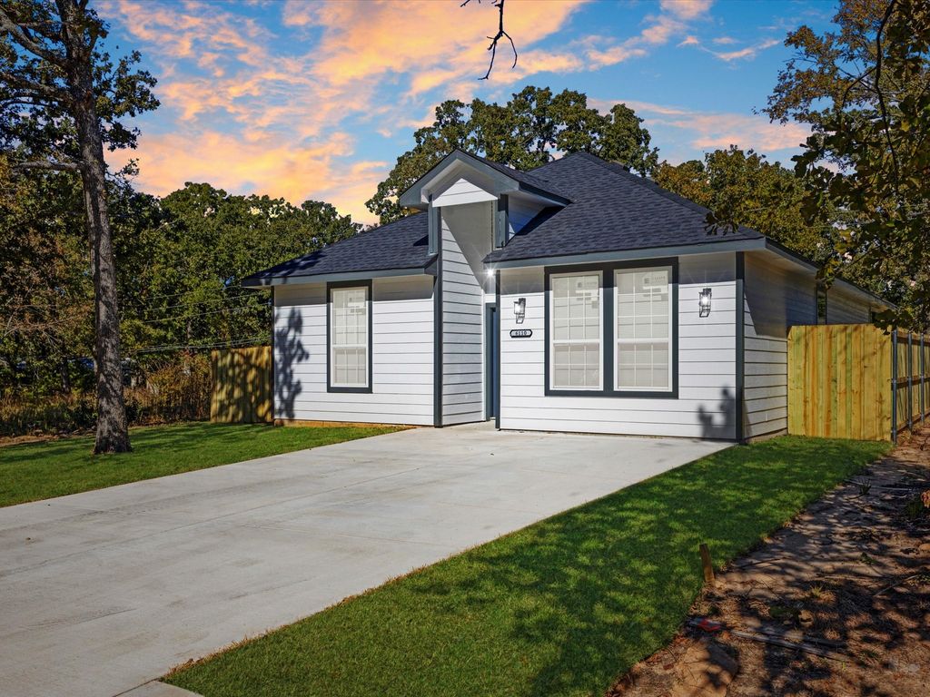 6110 Tejas Drive, Mabank, TX 75156