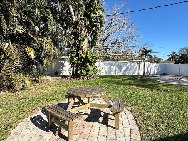 9 N AURORA AVENUE, Clearwater, FL 33765