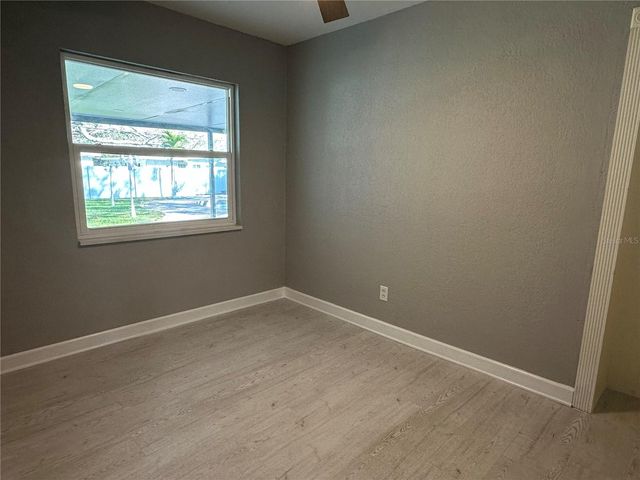 9 N AURORA AVENUE, Clearwater, FL 33765