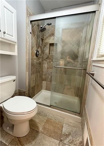 528 Mark Lane, Belton, MO 64012