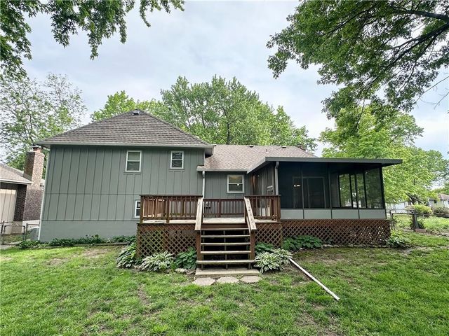 528 Mark Lane, Belton, MO 64012