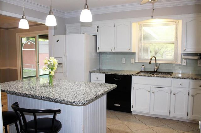 528 Mark Lane, Belton, MO 64012