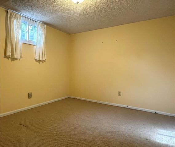 528 Mark Lane, Belton, MO 64012