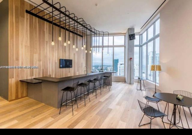 151 SE 1st St 1207, Miami, FL 33131