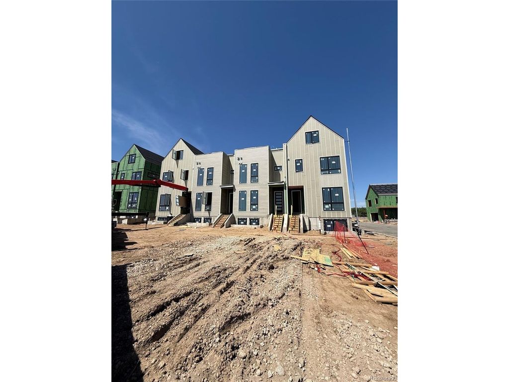 564 Lombardi Cir, Louisville, CO 80027