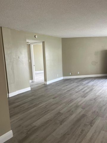 1820 N Congress Avenue 201, West Palm Beach, FL 33401