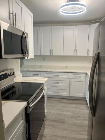 1820 N Congress Avenue 201, West Palm Beach, FL 33401