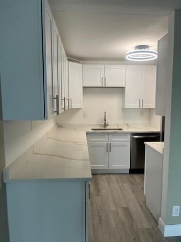 1820 N Congress Avenue 201, West Palm Beach, FL 33401