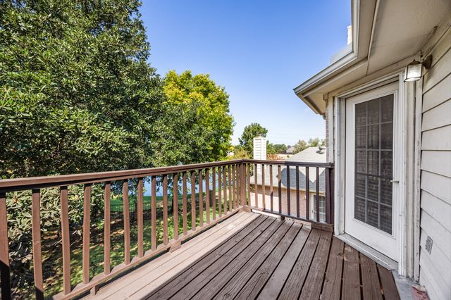 2405 Greenwich Drive, Carrollton, TX 75006