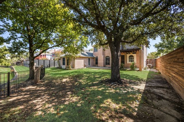 2405 Greenwich Drive, Carrollton, TX 75006