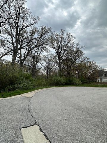 778 Ronny Court, Crown Point, IN 46307