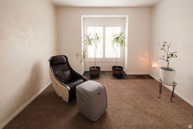 6402 S RAYMOND DR, South Weber, UT 84405