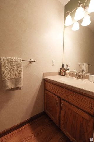 6402 S RAYMOND DR, South Weber, UT 84405