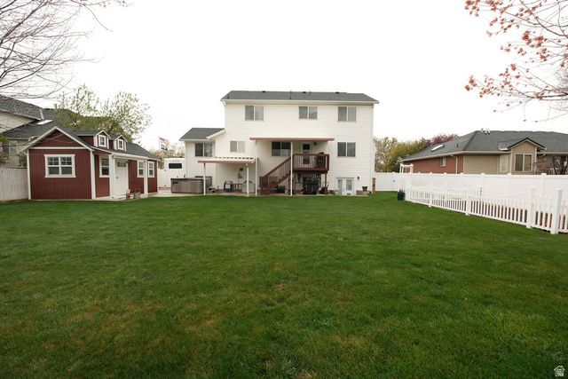 6402 S RAYMOND DR, South Weber, UT 84405