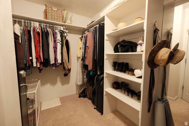 6402 S RAYMOND DR, South Weber, UT 84405