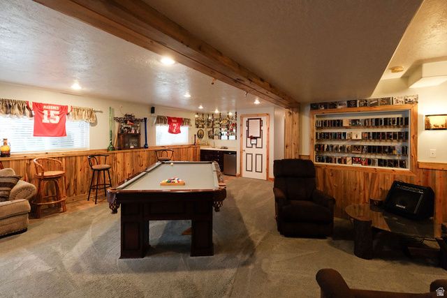 6402 S RAYMOND DR, South Weber, UT 84405