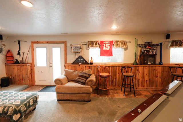 6402 S RAYMOND DR, South Weber, UT 84405