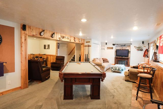 6402 S RAYMOND DR, South Weber, UT 84405