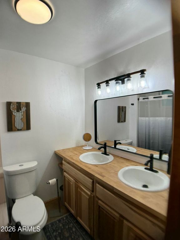 Image 16 of property listing at 5265 N SQUIRREL Run, Pine, AZ 85544