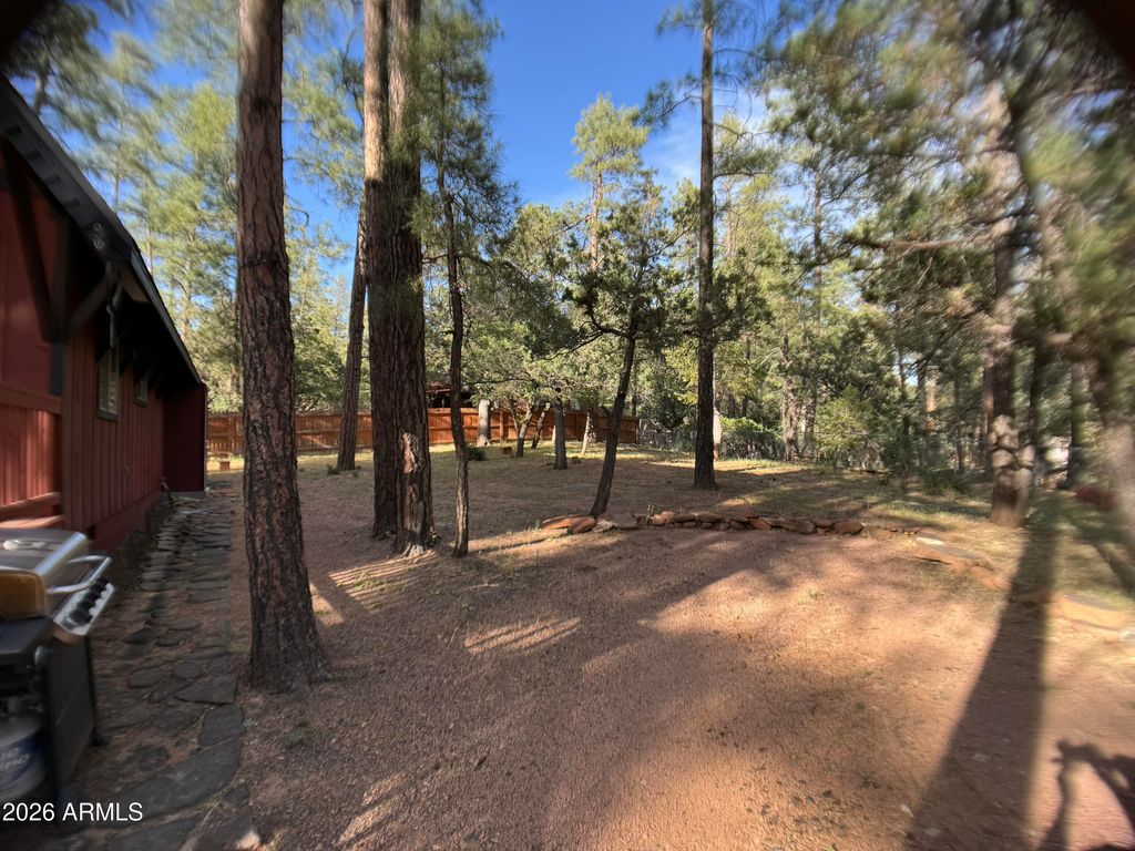 Image 24 of property listing at 5265 N SQUIRREL Run, Pine, AZ 85544