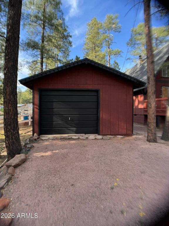 Image 30 of property listing at 5265 N SQUIRREL Run, Pine, AZ 85544