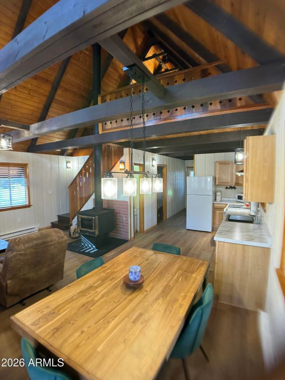 Image 6 of property listing at 5265 N SQUIRREL Run, Pine, AZ 85544