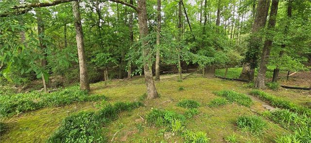 3050 Country Farms Drive, Snellville, GA 30039