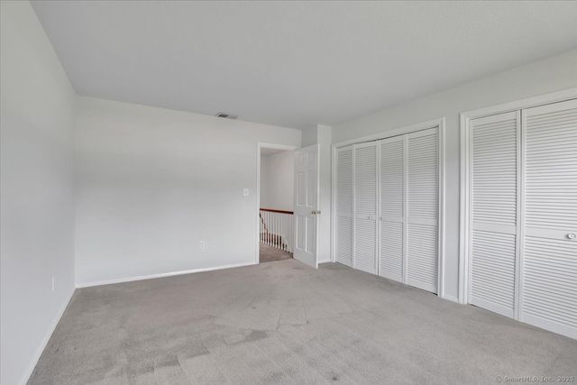 185 Hampton Court 185, Newington, CT 06111