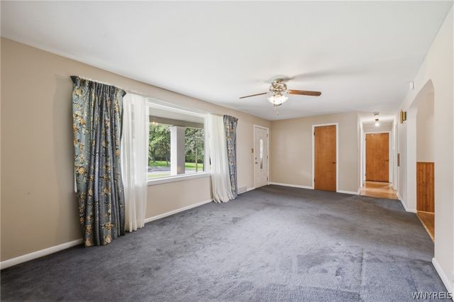 2000 Vermont Street, Brant, NY 14111