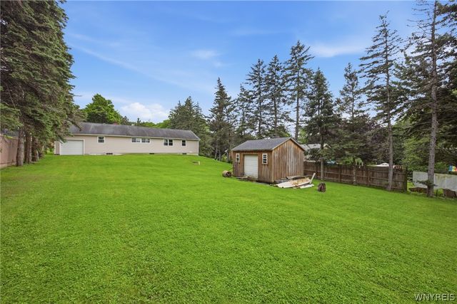 2000 Vermont Street, Brant, NY 14111