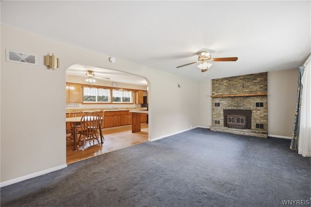 2000 Vermont Street, Brant, NY 14111