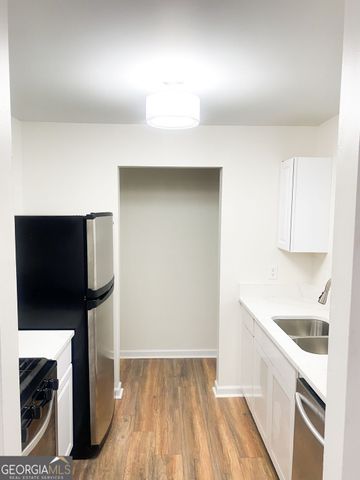 7010 Oakhill Circle, Austell, GA 30168