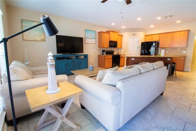 14878 Granada Dr 504, Corpus Christi, TX 78418