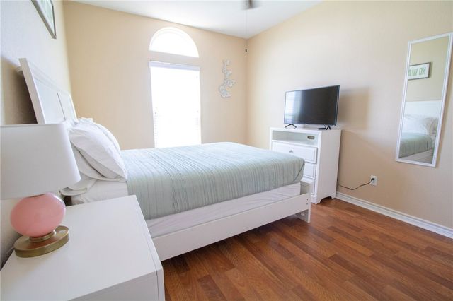 14878 Granada Dr 504, Corpus Christi, TX 78418
