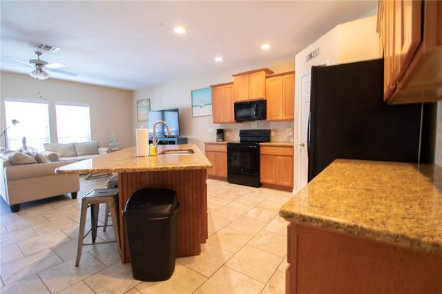 14878 Granada Dr 504, Corpus Christi, TX 78418