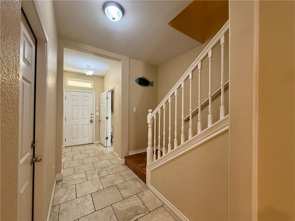 14878 Granada Dr 504, Corpus Christi, TX 78418 — photo 2