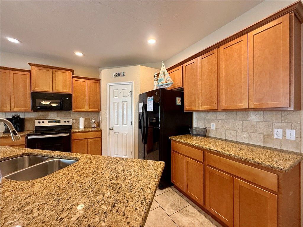 14878 Granada Dr 504, Corpus Christi, TX 78418 — photo 4