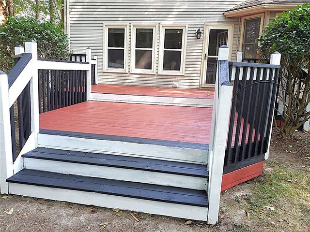 100 Blacksmith ARCH, Yorktown, VA 23693