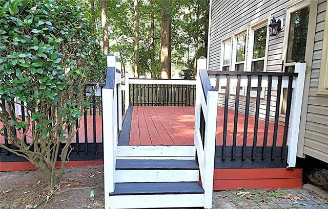 100 Blacksmith ARCH, Yorktown, VA 23693