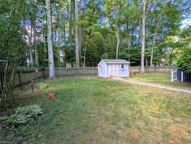 100 Blacksmith ARCH, Yorktown, VA 23693