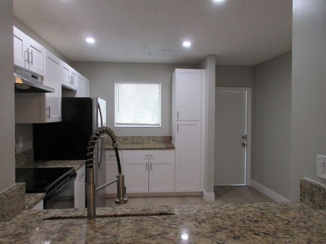 11448 NW 42nd Street, Coral Springs, FL 33065