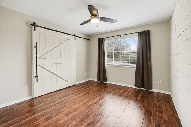 1513 Mija Lane, Seabrook, TX 77586