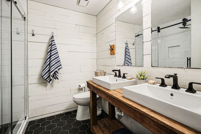 1513 Mija Lane, Seabrook, TX 77586