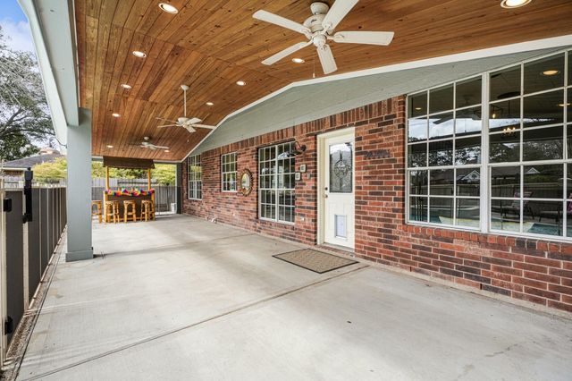 1513 Mija Lane, Seabrook, TX 77586